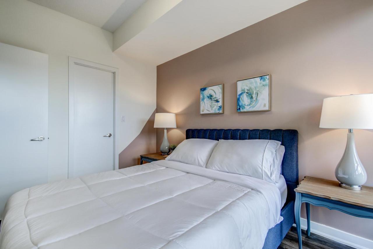 The Benetton Suite - Square One 1 Bedroom + Den + 1 Parking 미시소거 외부 사진