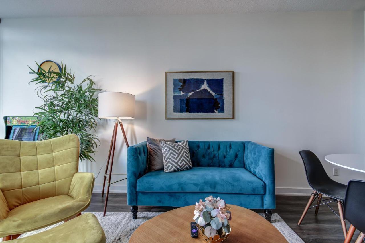 The Benetton Suite - Square One 1 Bedroom + Den + 1 Parking 미시소거 외부 사진